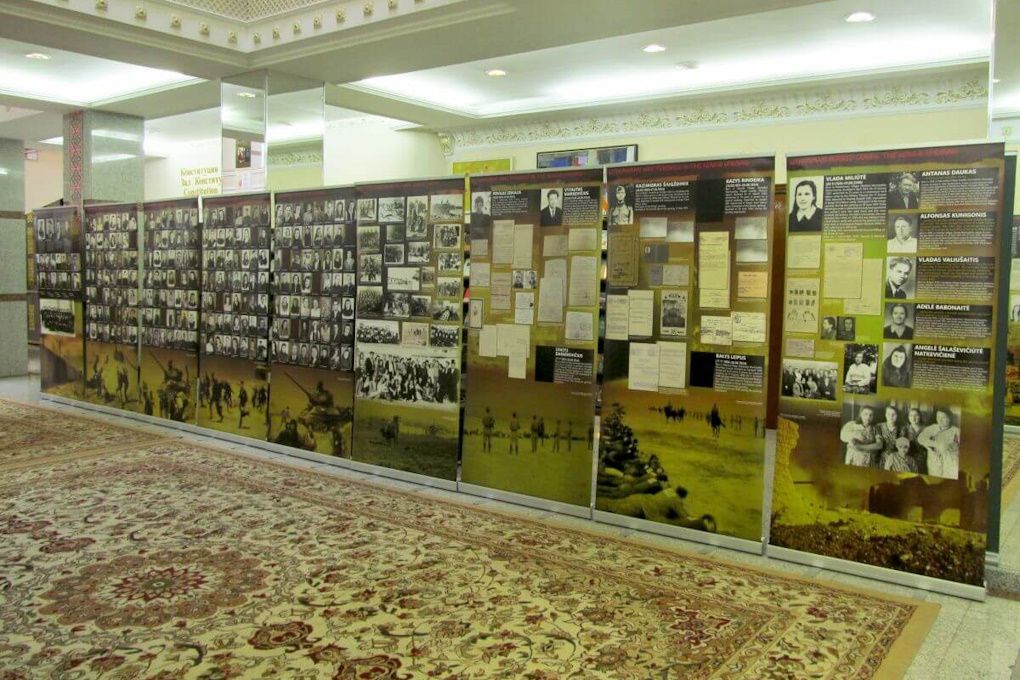 Kilnojamoji paroda „Lietuviai Kengyro sukilime. 1954 m. gegužės 16–birželio 26 d.“, stendai
