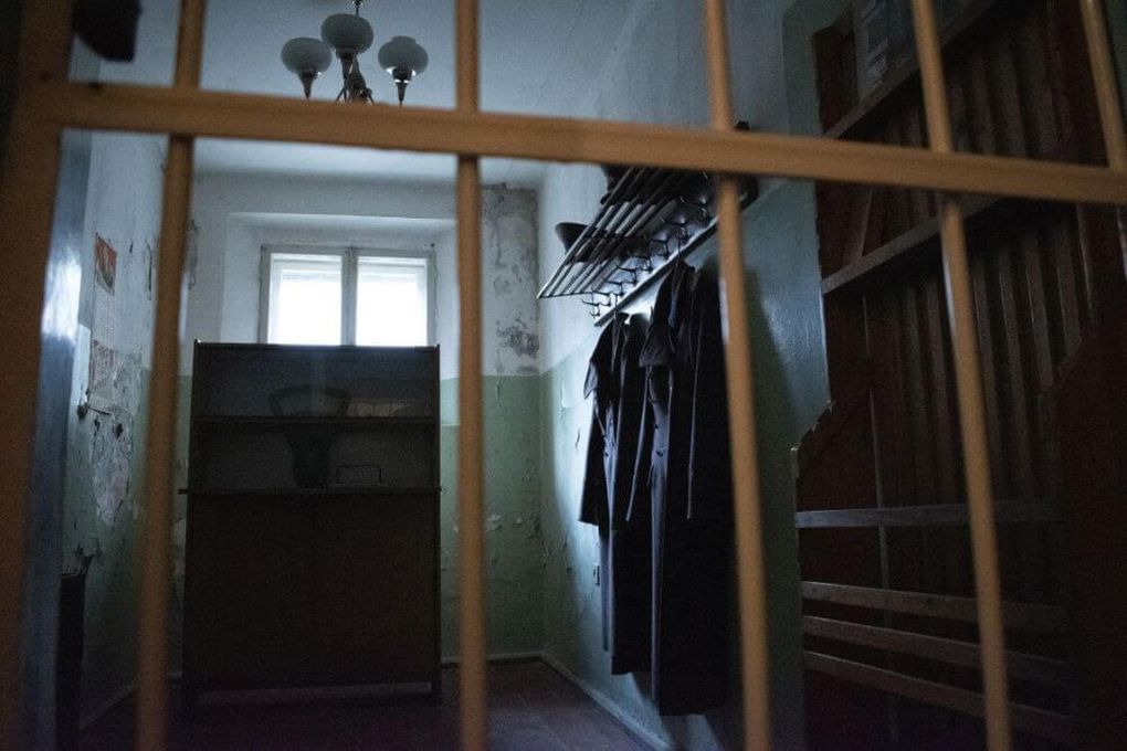Ekspozicija „KGB vidaus kalėjimas“, sargybos kambarys